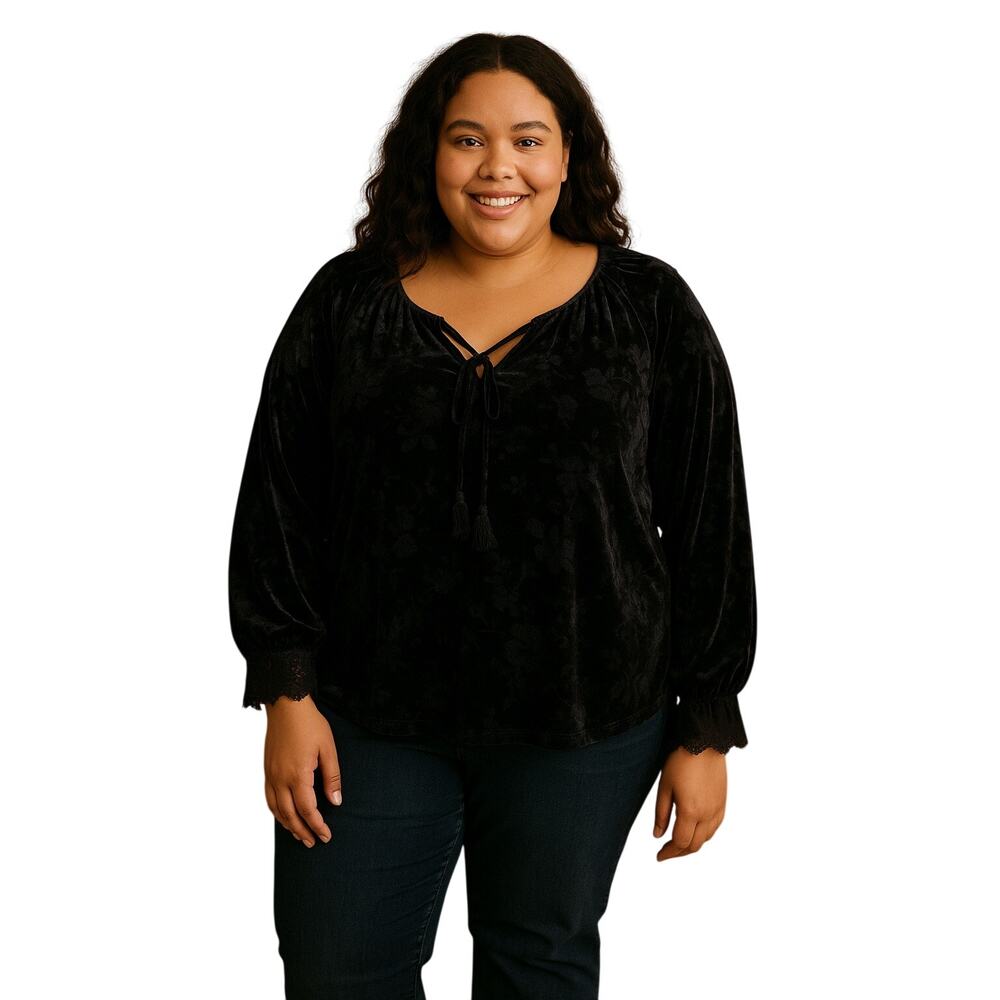 The Pioneer Woman Black Relaxed floral embossed velvet peasant Blouse XXXL